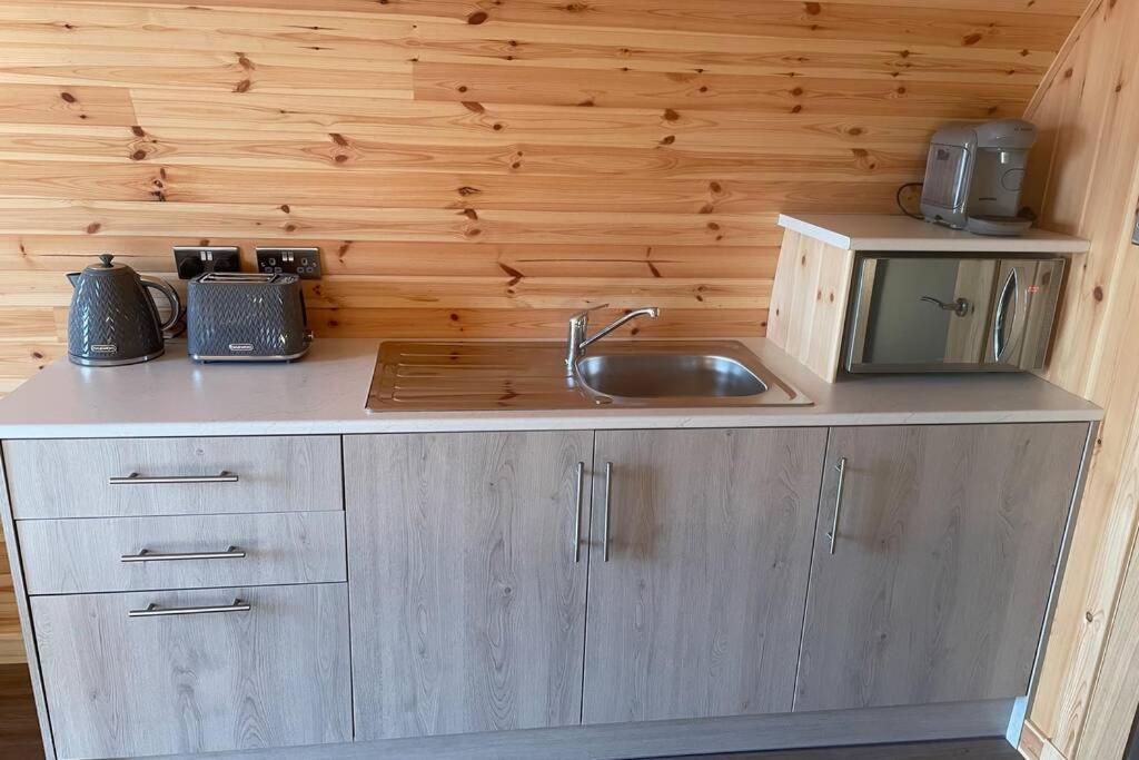 Allt Yelkie Pod Dha, Earlish Luaran gambar